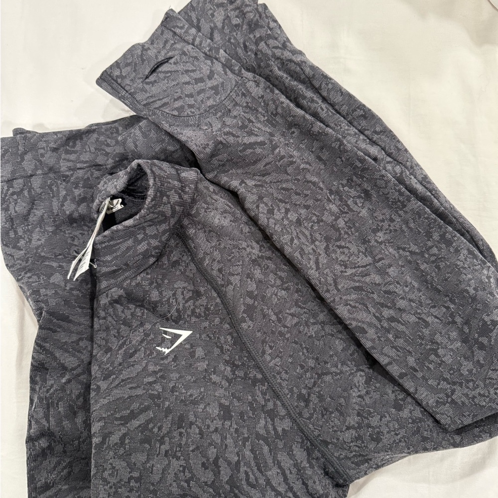 Gymshark Black Patterned Jacket - image 3